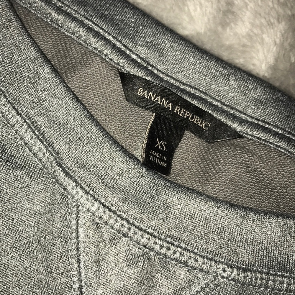 Grey pull over - Picture 3 of 3